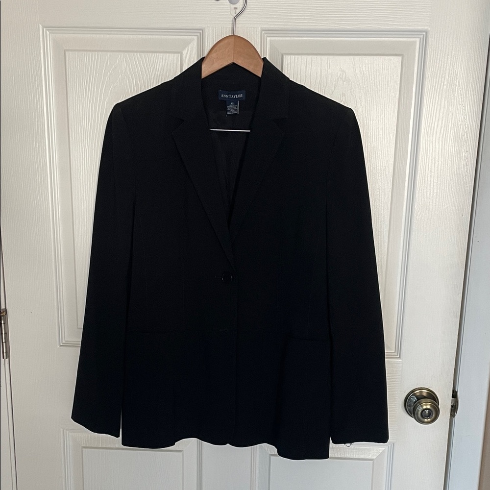 Ann Taylor Women's Classic Black Blazer